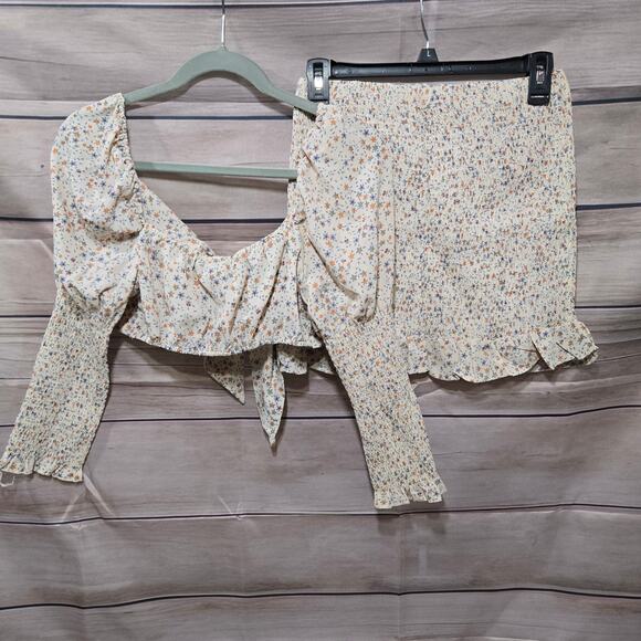 Love Tree Tan Beige Floral Cottagecore Smocked Crop Top Skirt Set Size Medium - Picture 15 of 15